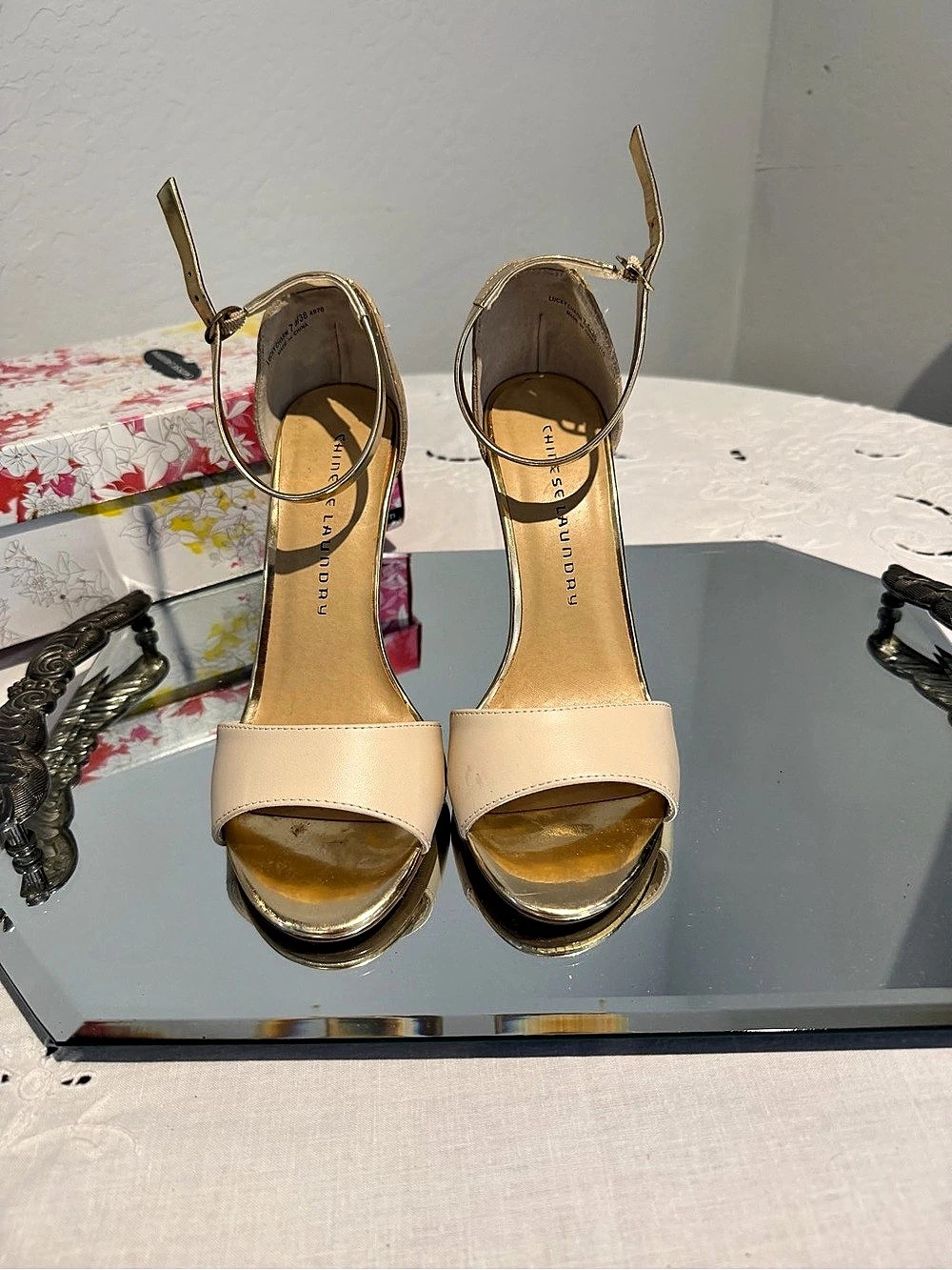 Chinese Laundry Luck Charm Gold Heels US 7.5 Like New